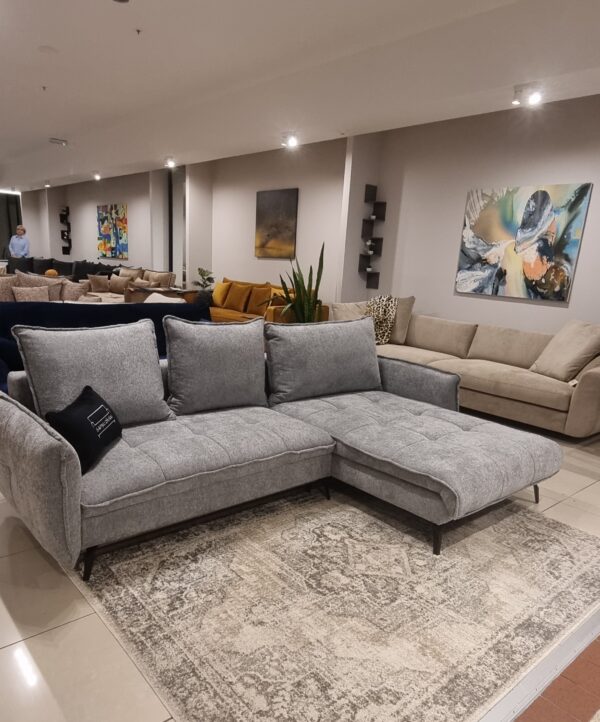 IZVELKAMS STŪRA MONACO